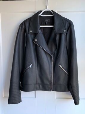 Ever New Melbourne Curve Heidi faux Leather jacket Women's size 18 (L/XL)